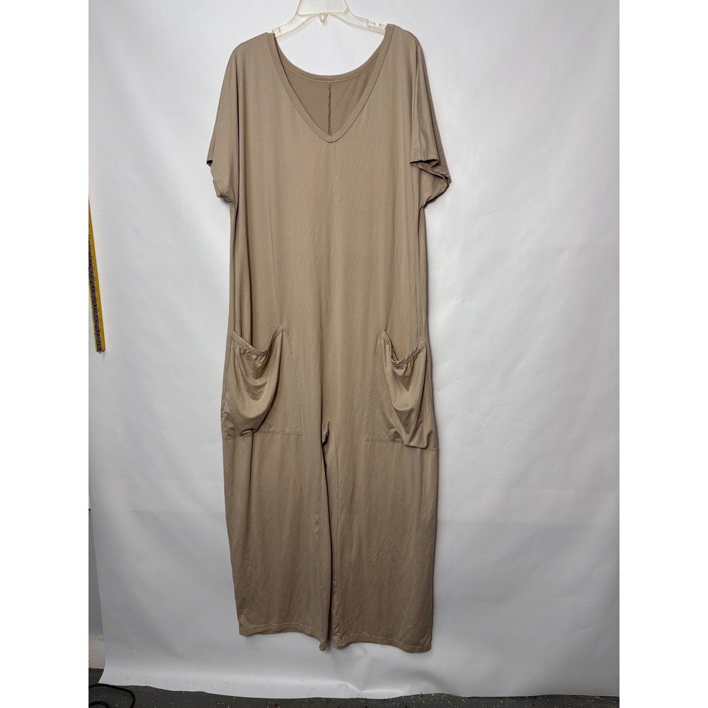Womens XXL Tan Harem Jumpsuit V-Neck Short Sleeve Wide Leg Oversized Pocketed